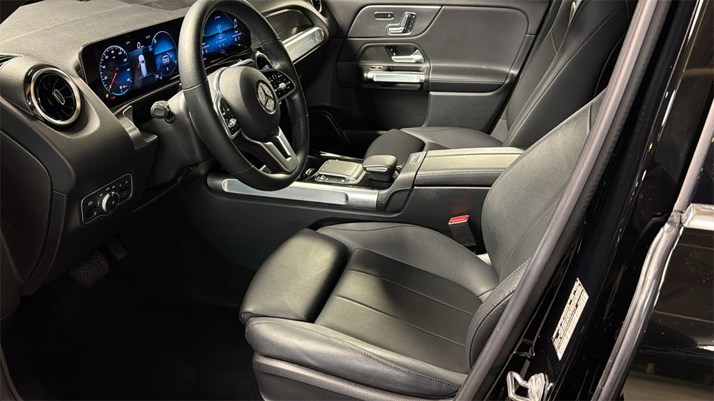 Used 2021 Mercedes-Benz GLB 250 4MATIC image 25