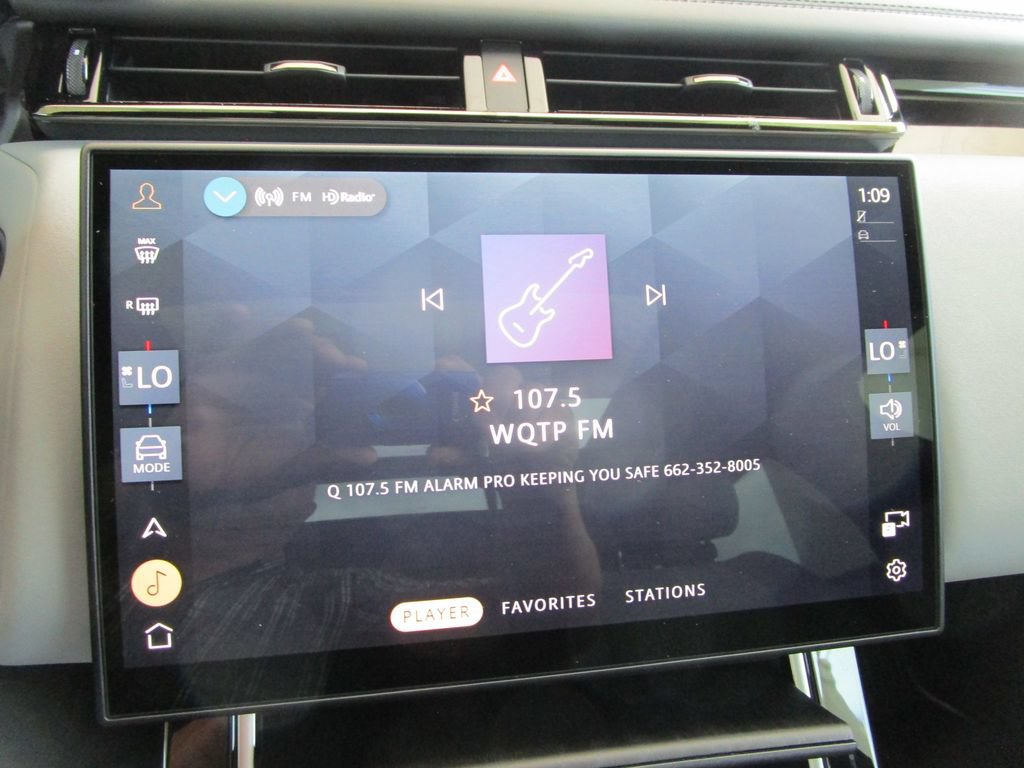 Used 2026 Land Rover Range Rover Velar Dynamic SE AWD/4WD image 36