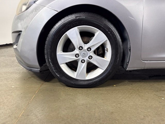 Used 2011 Hyundai Elantra GLS w/ Preferred Equipment Pkg 3 FWD image 12