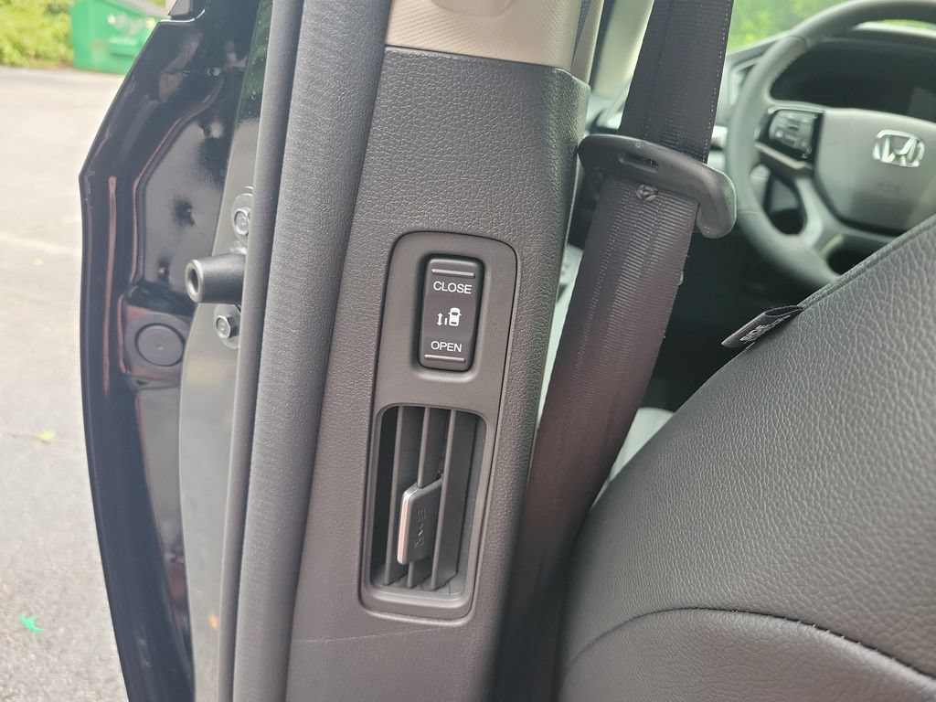 New 2026 Honda Odyssey EX-L image 15