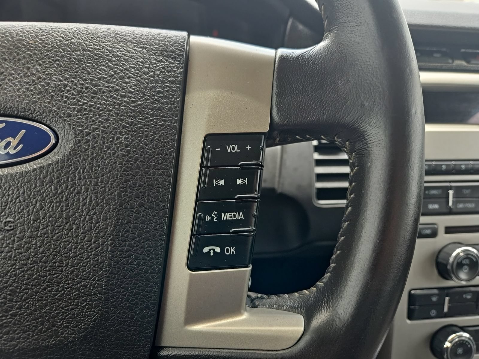 Used 2012 Ford Flex SE FWD image 16