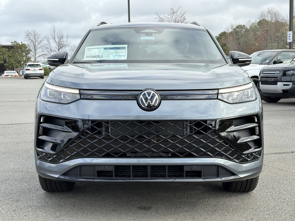 New 2026 Volkswagen Tiguan SE R-Line FWD image 8
