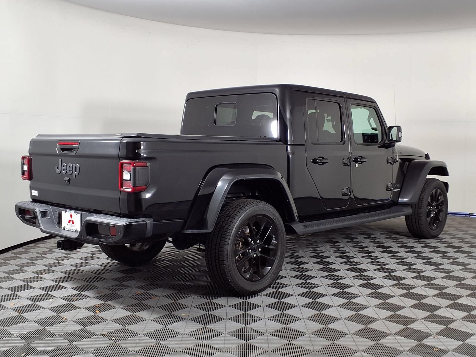 Used 2022 Jeep Gladiator Overland AWD/4WD image 32