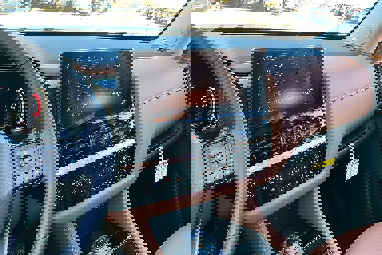 New 2026 Nissan Pathfinder Platinum image 6