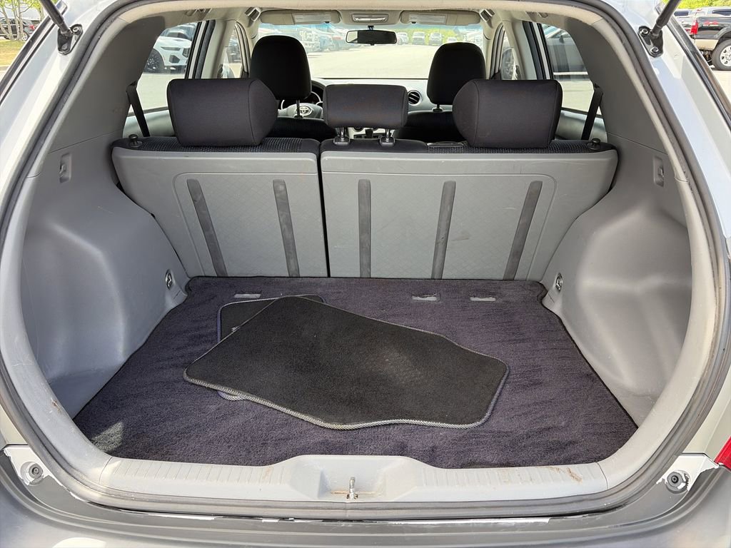 Used 2010 Toyota Matrix image 26