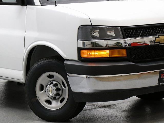 New 2025 Chevrolet Express 3500 w/ Power Convenience Package RWD image 4