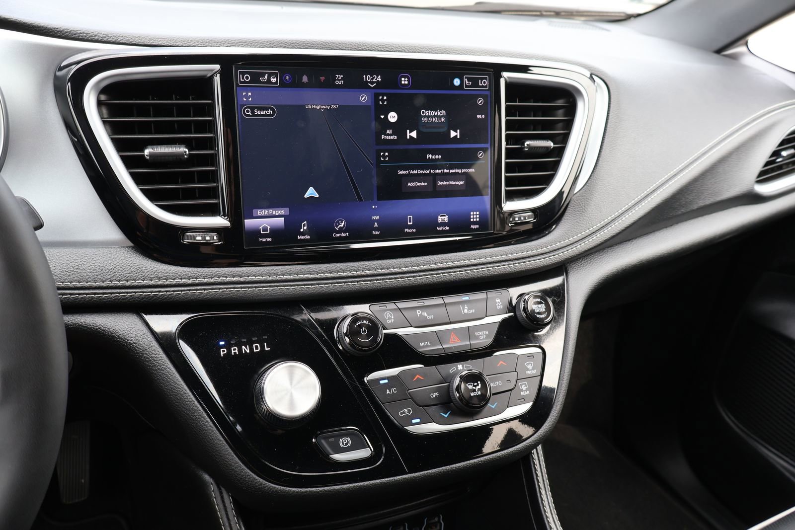Used 2025 Chrysler Pacifica Limited FWD image 22