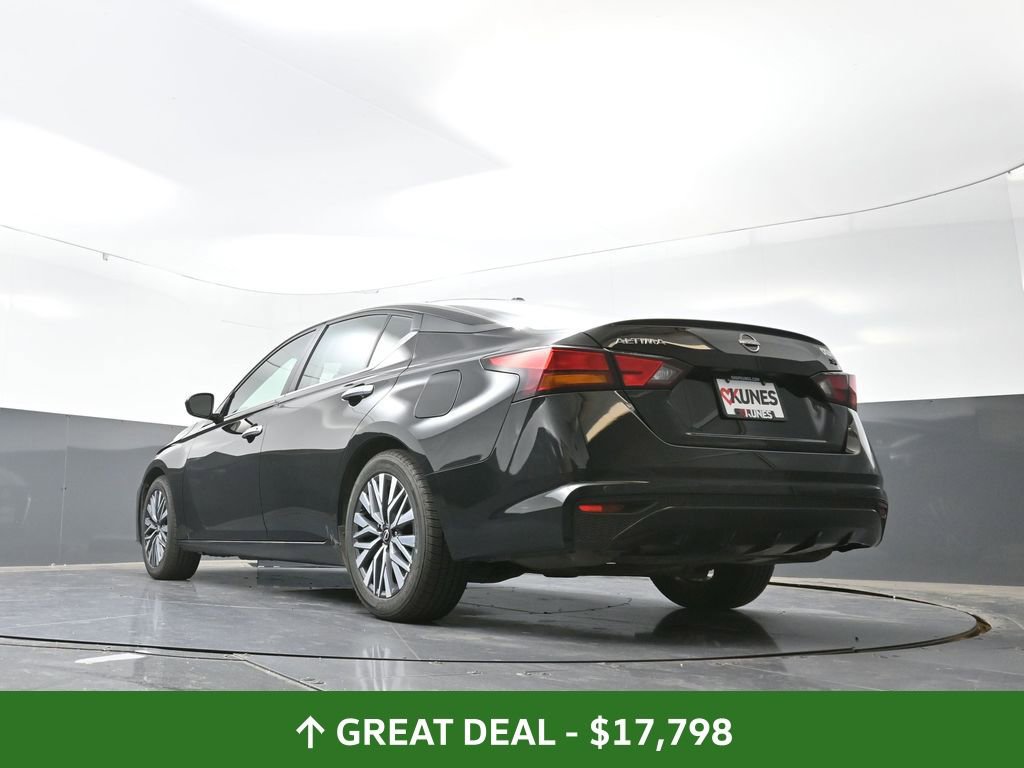 Used 2024 Nissan Altima 2.5 SV image 54