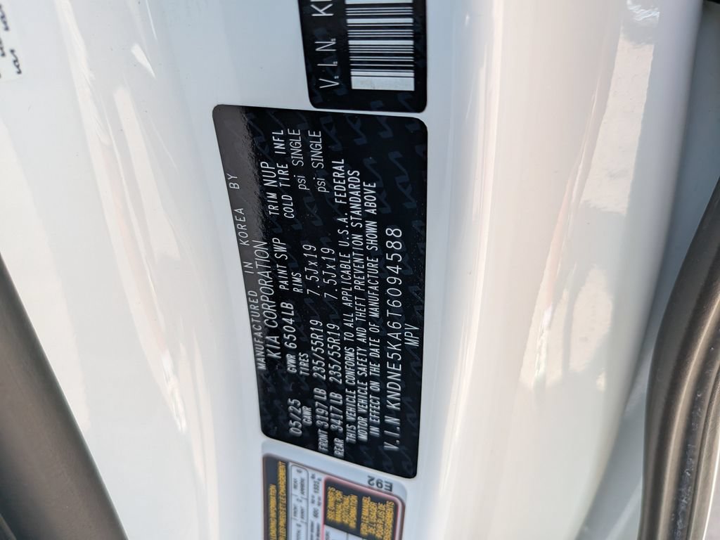 Certified 2026 Kia Carnival SX FWD image 41