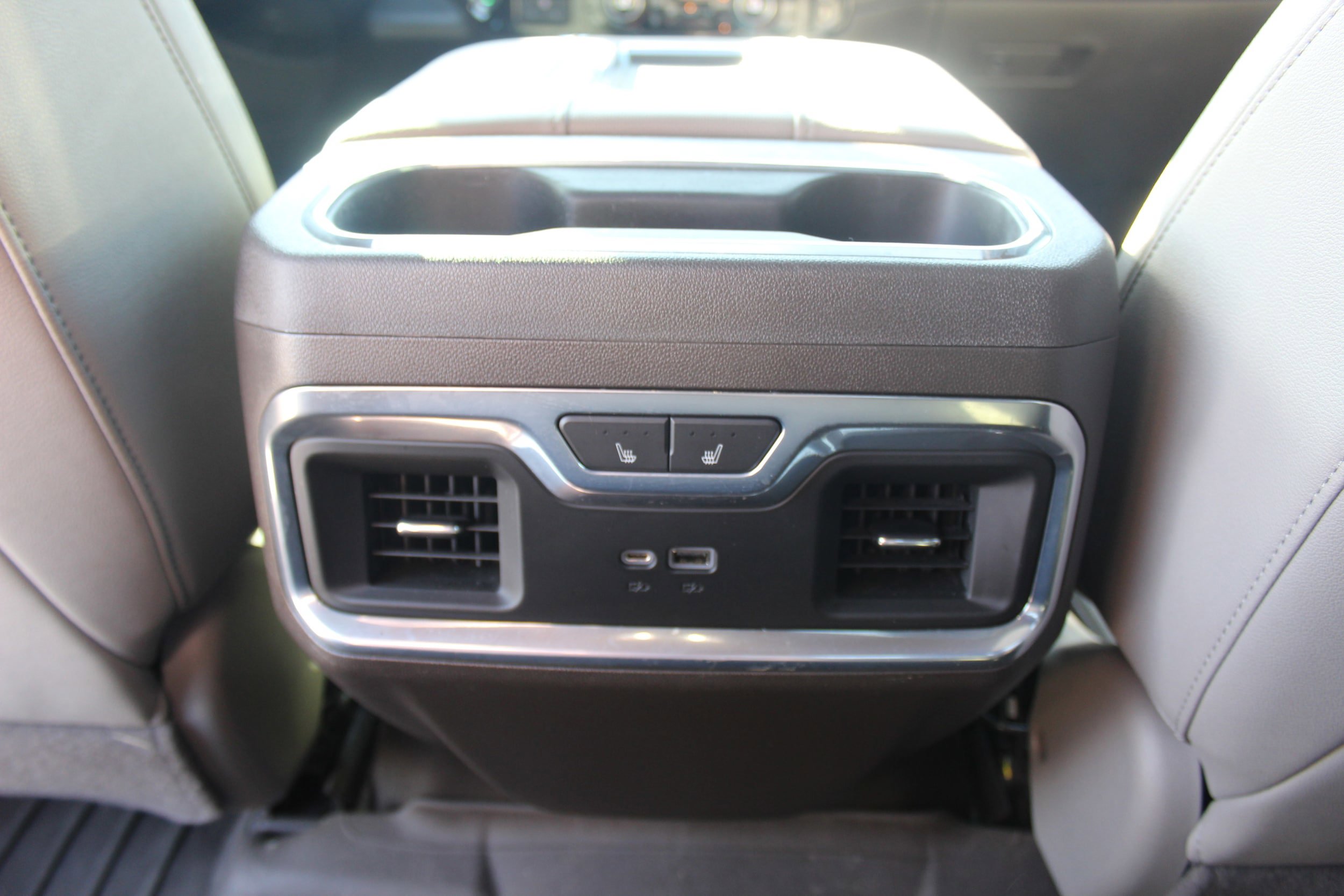 Used 2022 Chevrolet Silverado 1500 LTZ w/ LTZ Premium Package image 18
