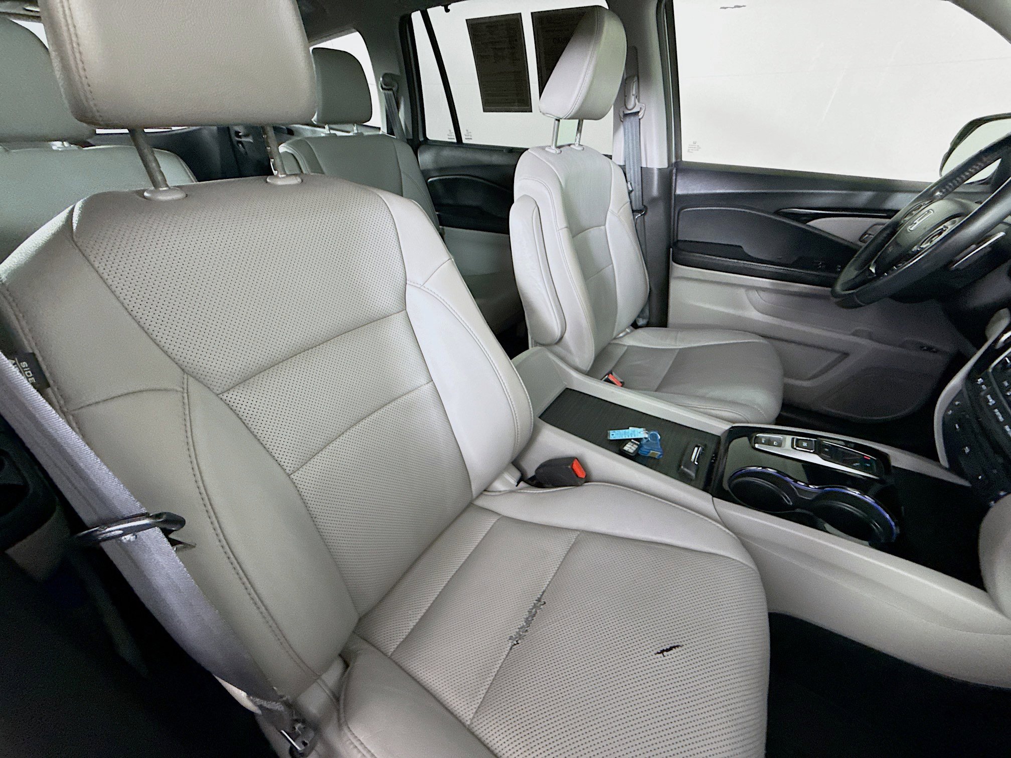 Used 2017 Honda Pilot Elite image 38