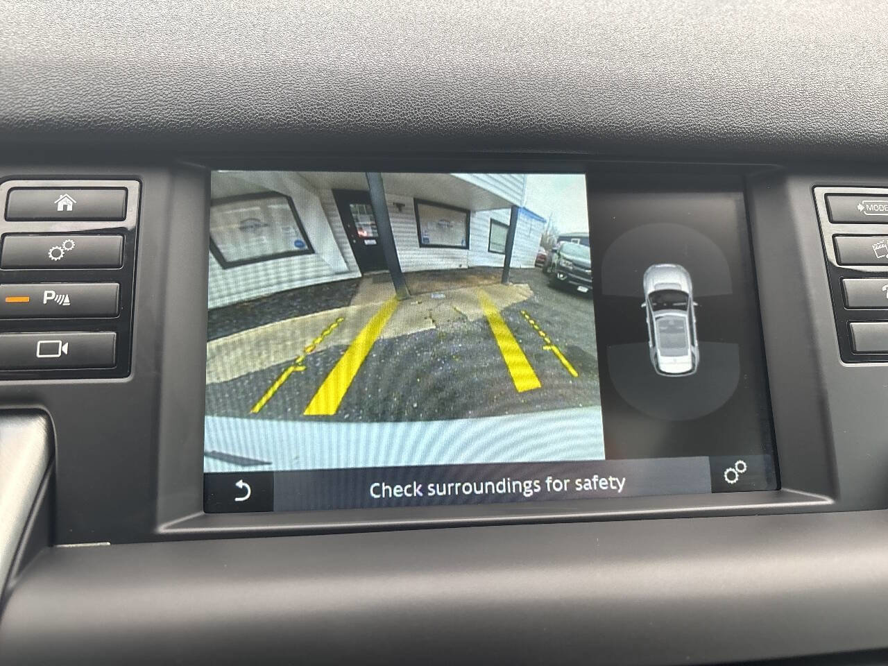 Used 2017 Land Rover Discovery Sport HSE image 27