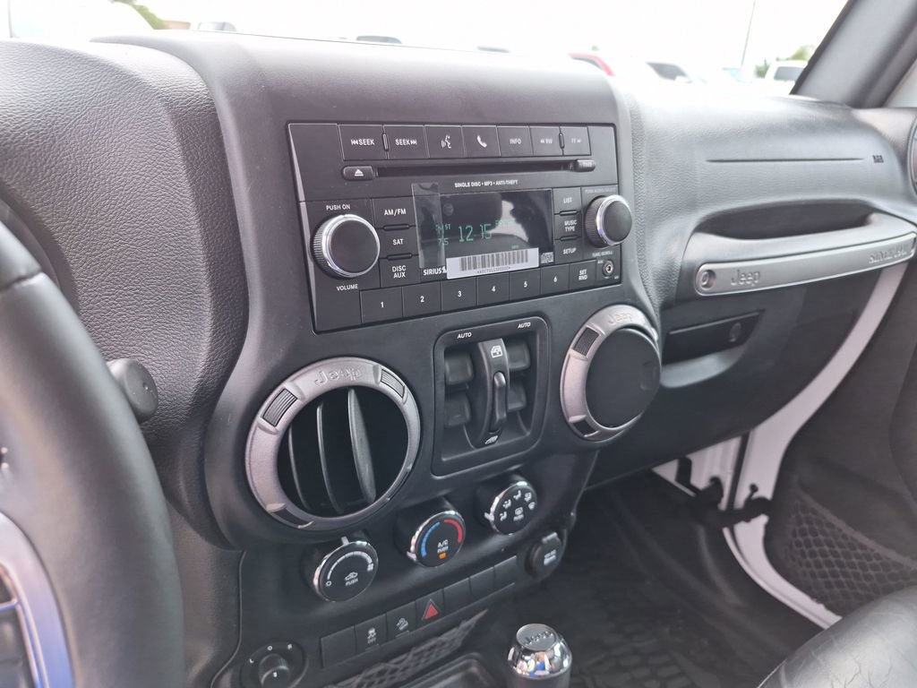 Used 2016 Jeep Wrangler Unlimited Sport AWD/4WD image 23