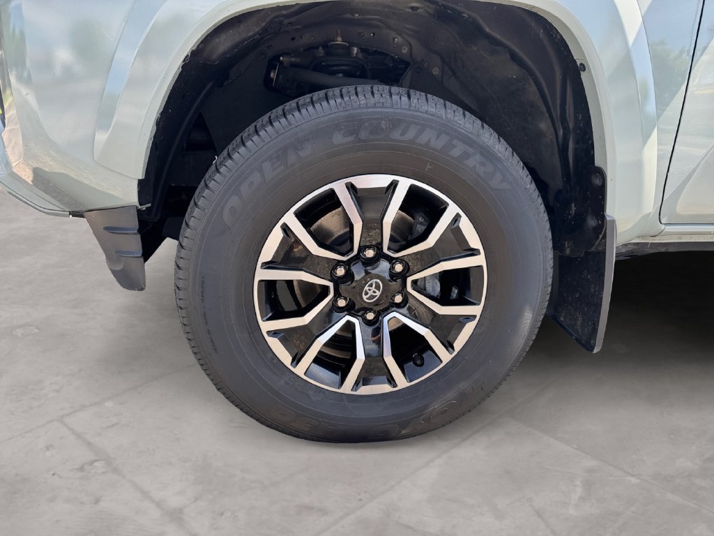 Used 2023 Toyota Tacoma TRD Sport w/ Technology Package AWD/4WD image 14