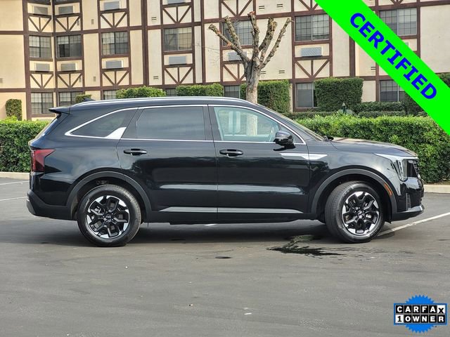 Certified 2024 Kia Sorento S image 3