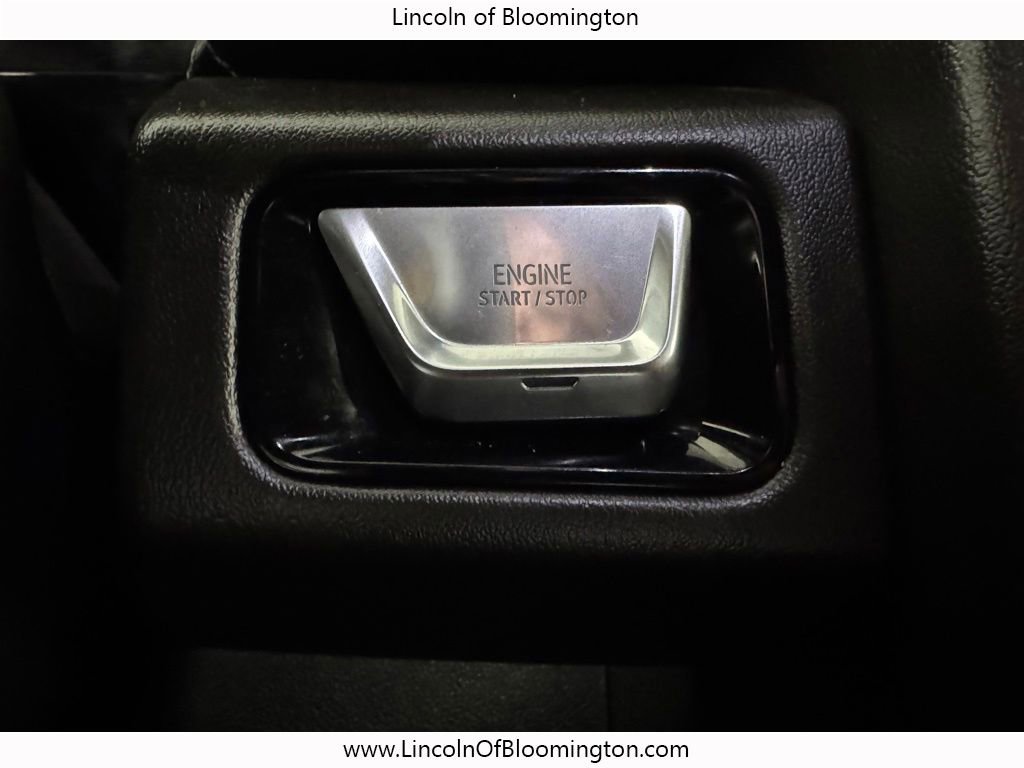 Used 2025 GMC Yukon Denali AWD/4WD image 49