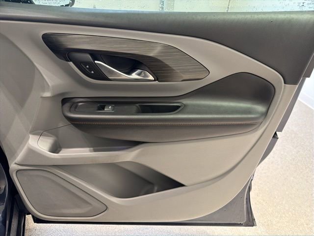 Certified 2018 GMC Terrain SLT w/ Preferred Package image 14
