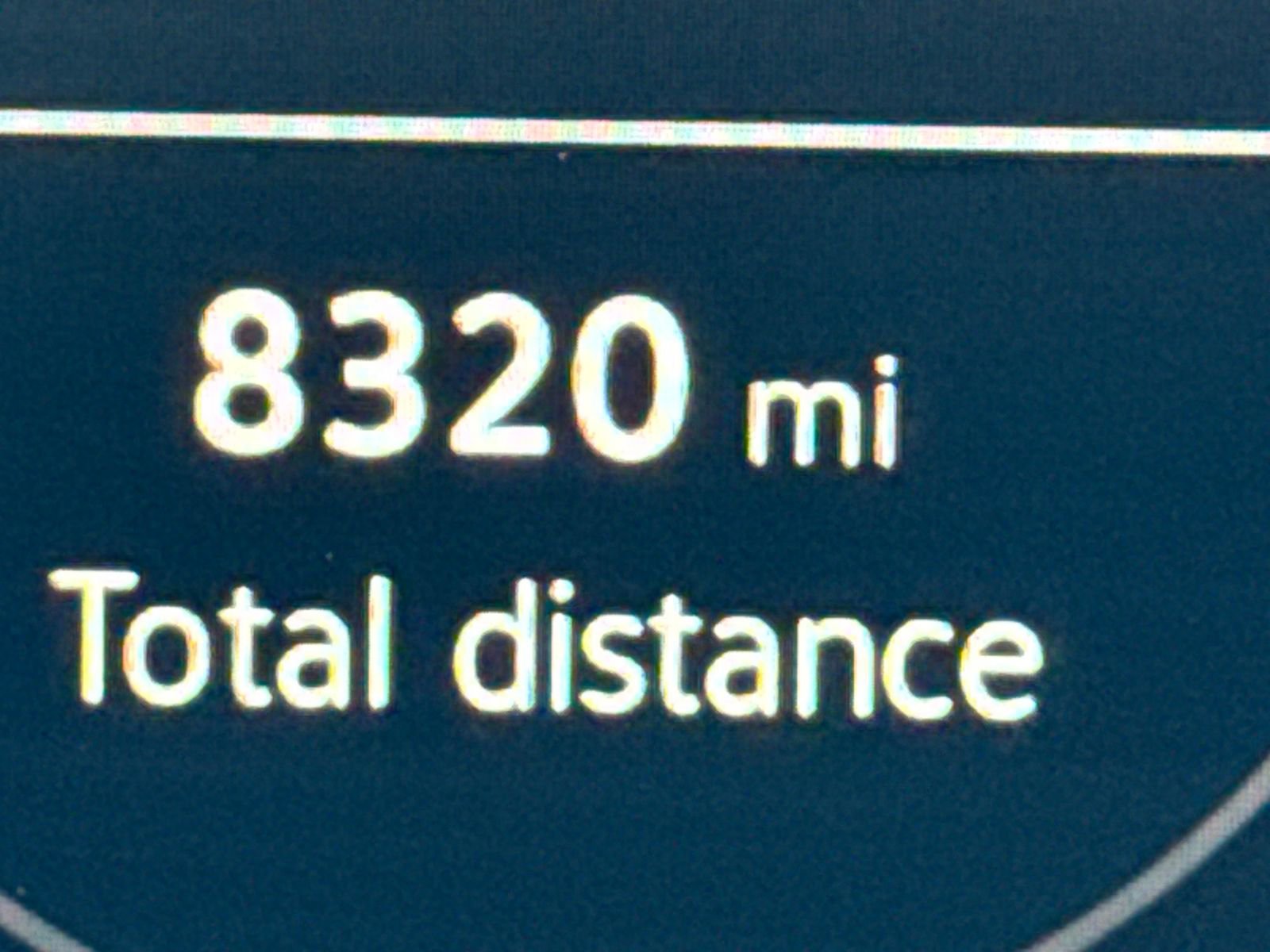 Certified 2025 Volkswagen Tiguan SEL R-Line image 17