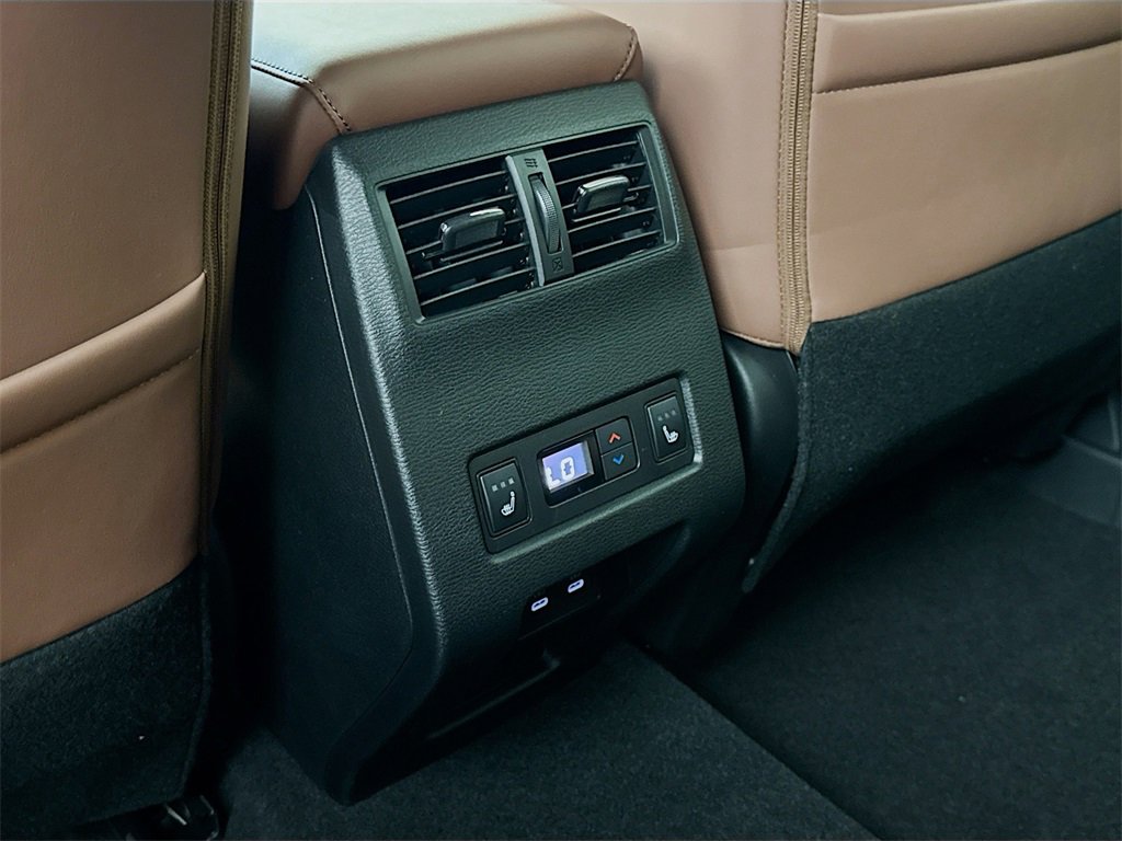 New 2025 Mitsubishi Outlander SEL image 27