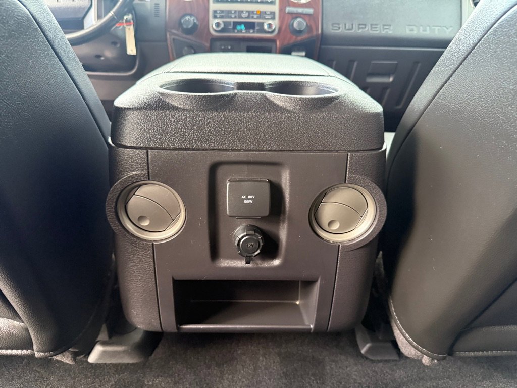 Used 2012 Ford F350 Lariat image 24