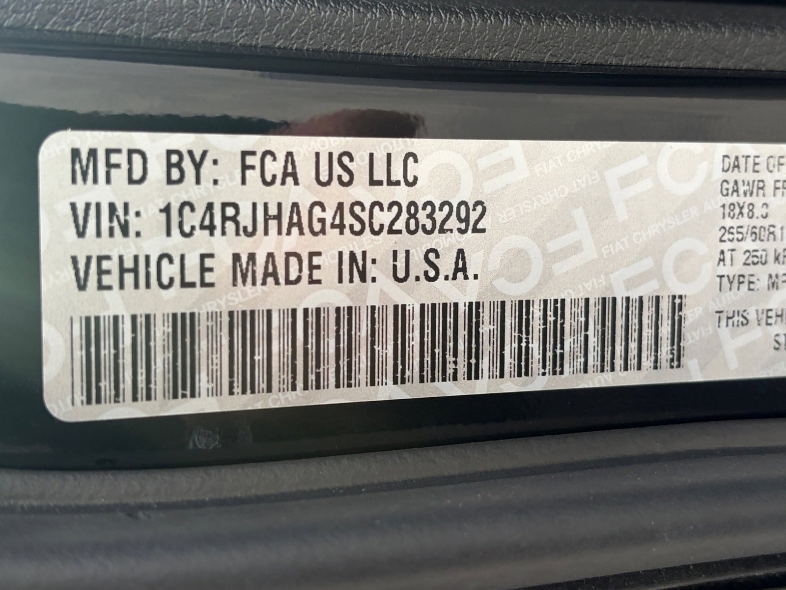 Used 2025 Jeep Grand Cherokee Altitude image 34