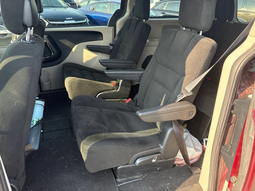 Used 2017 Dodge Grand Caravan SE w/ Power Window Group FWD image 17