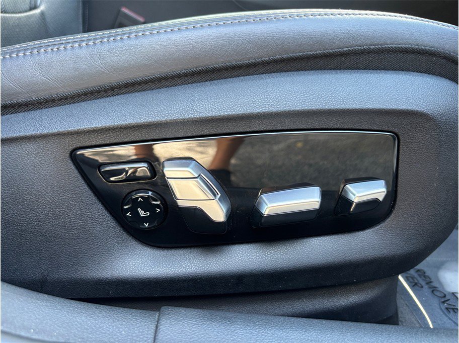 Used 2018 BMW M550i xDrive AWD/4WD image 49