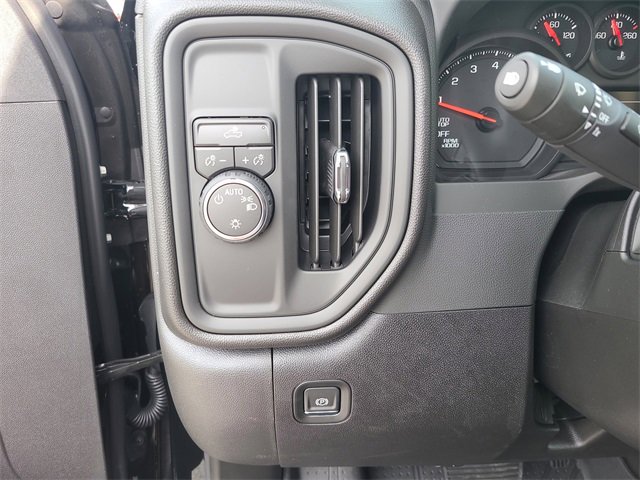 New 2026 Chevrolet Silverado 1500 Custom image 24