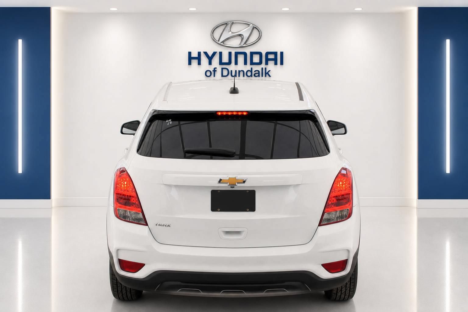 Used 2020 Chevrolet Trax LS w/ Tint and Cruise Package FWD image 5