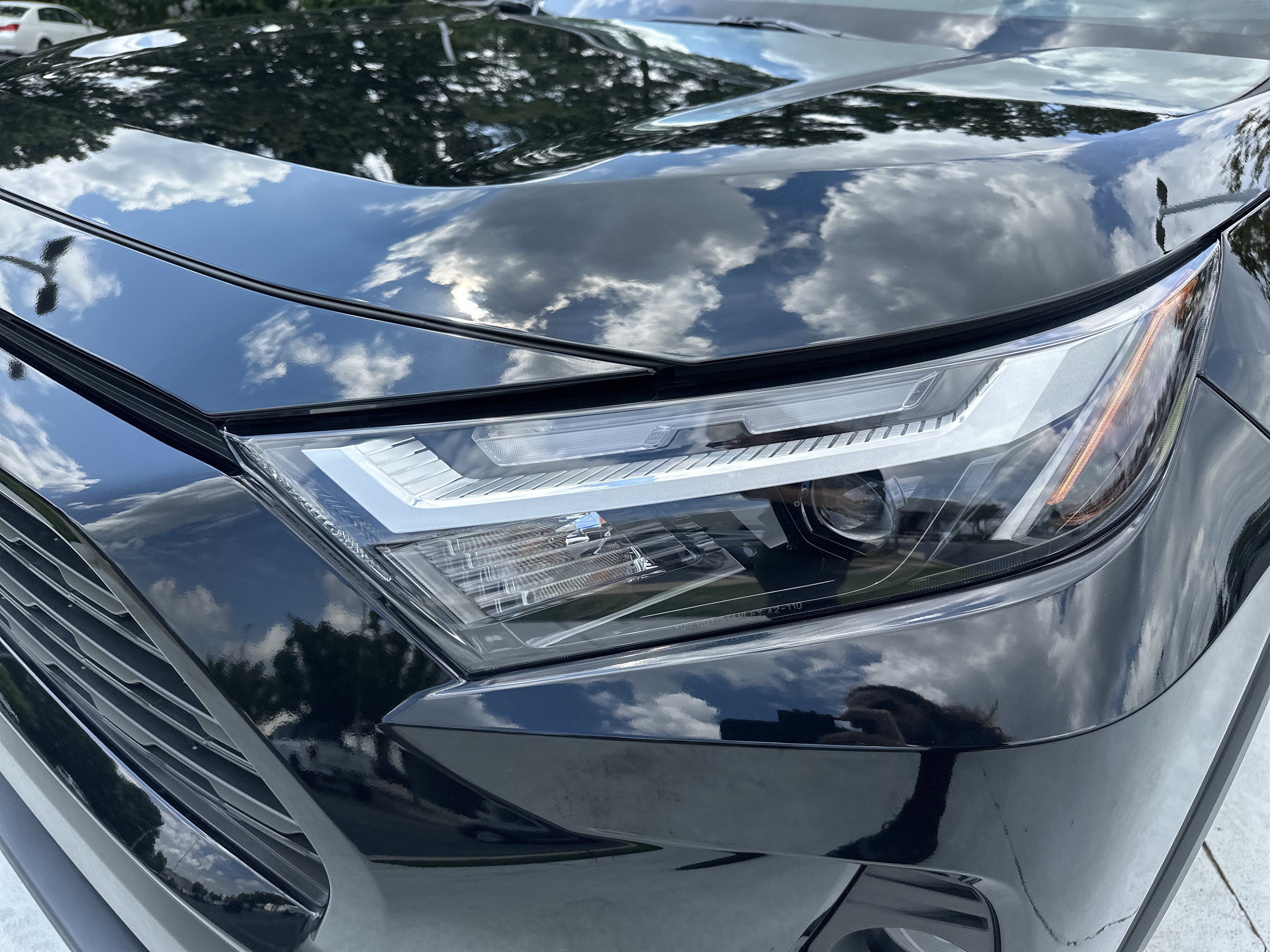 Certified 2023 Toyota RAV4 XSE w/ XSE Grade Weather Package AWD/4WD image 6
