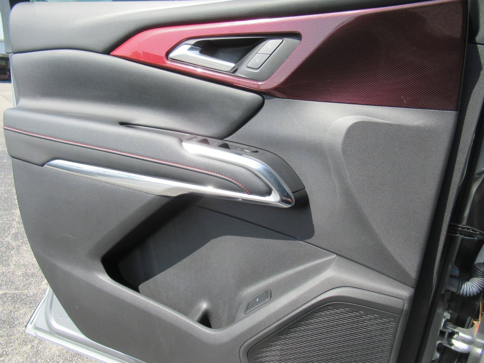 Used 2026 Chevrolet Traverse Z71 AWD/4WD image 21