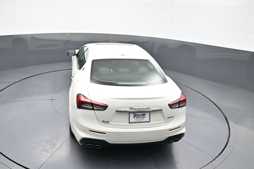 Used 2022 Maserati Ghibli Modena image 40