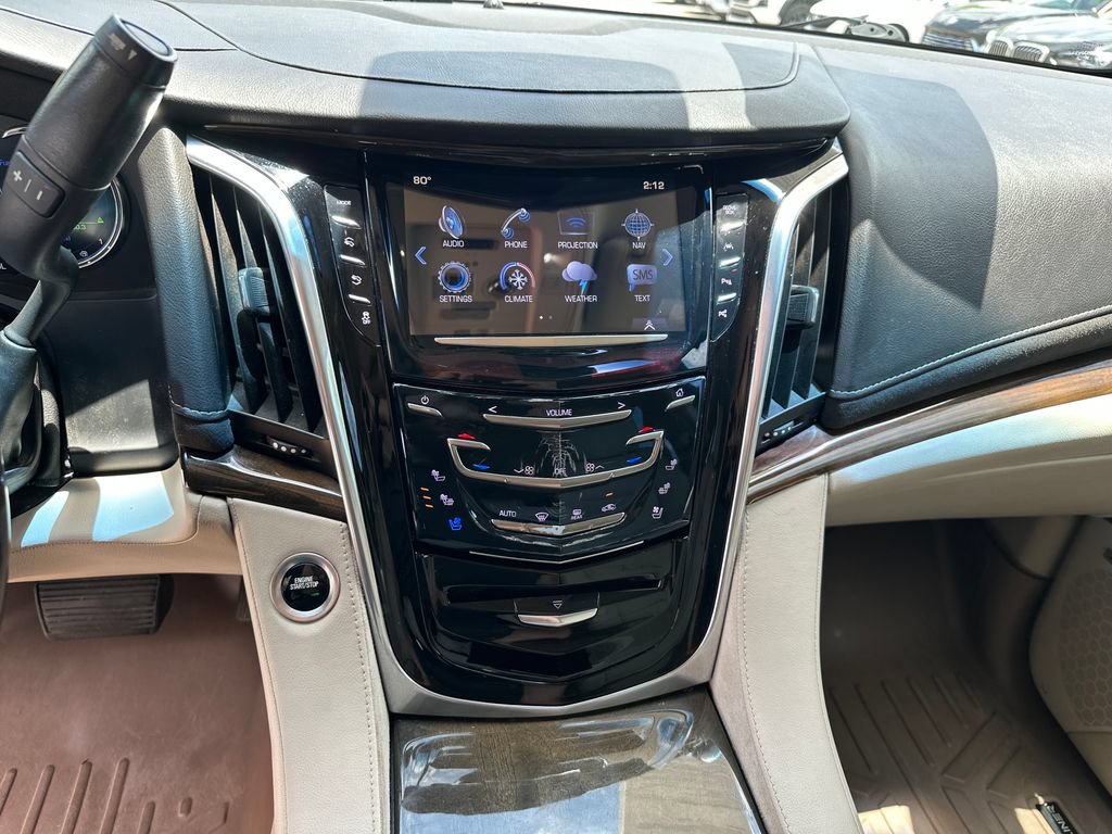 Used 2020 Cadillac Escalade ESV Luxury RWD image 26