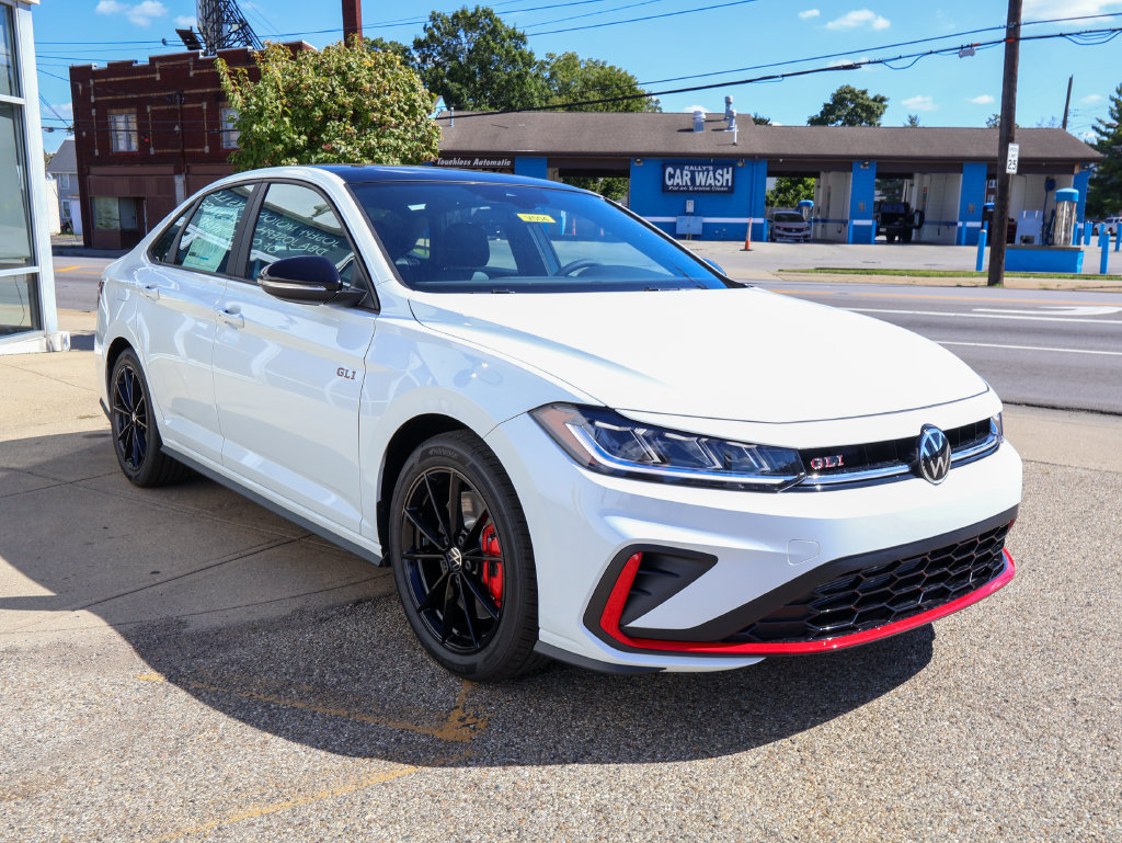 New 2027 Volkswagen Jetta GLI Autobahn FWD image 7
