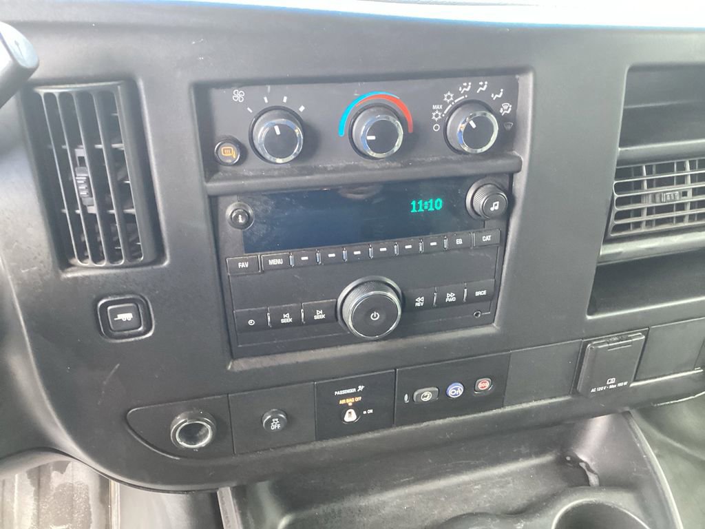 Used 2017 Chevrolet Express 2500 image 13