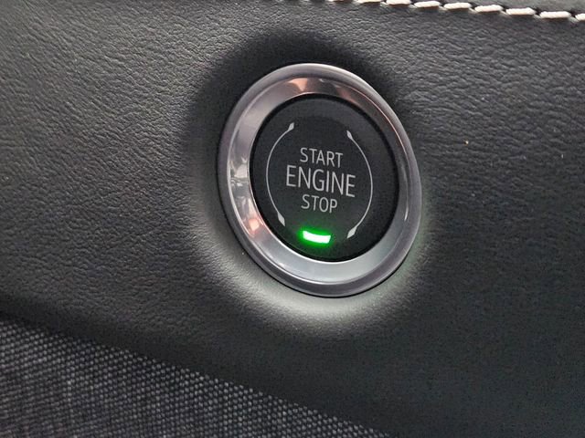 Certified 2026 Cadillac Escalade ESV Platinum Sport w/ LPO, ONYX Package AWD/4WD image 22