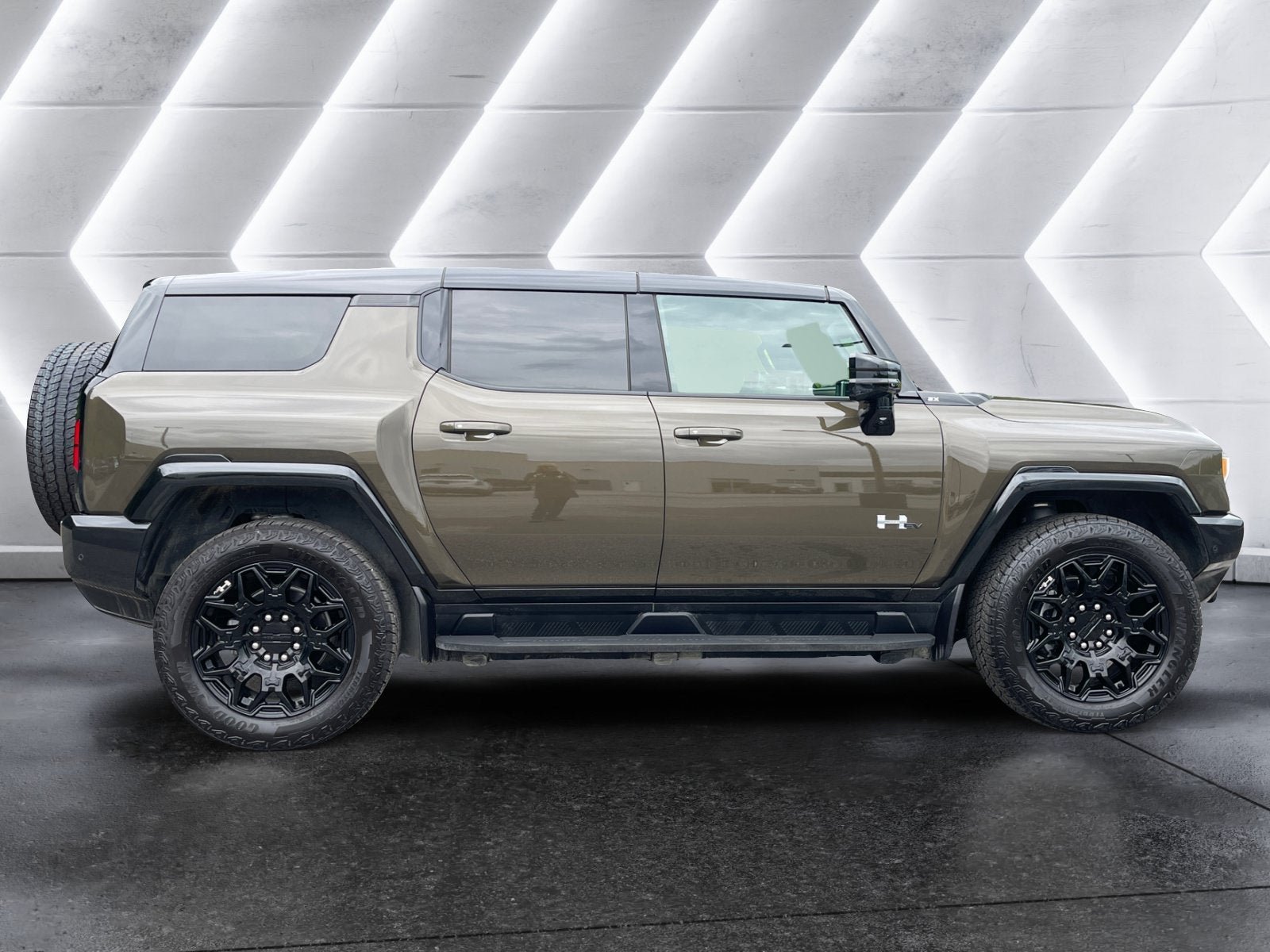 Used 2026 GMC Hummer EV SUV AWD/4WD image 24
