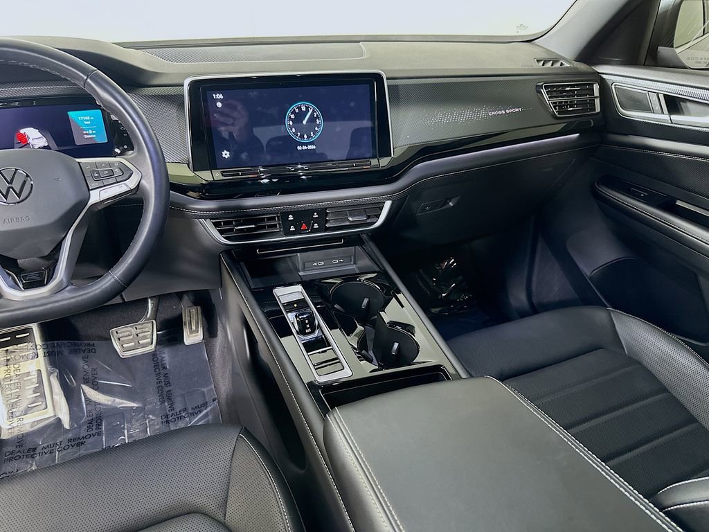 Used 2024 Volkswagen Atlas Cross Sport SEL R-Line image 19
