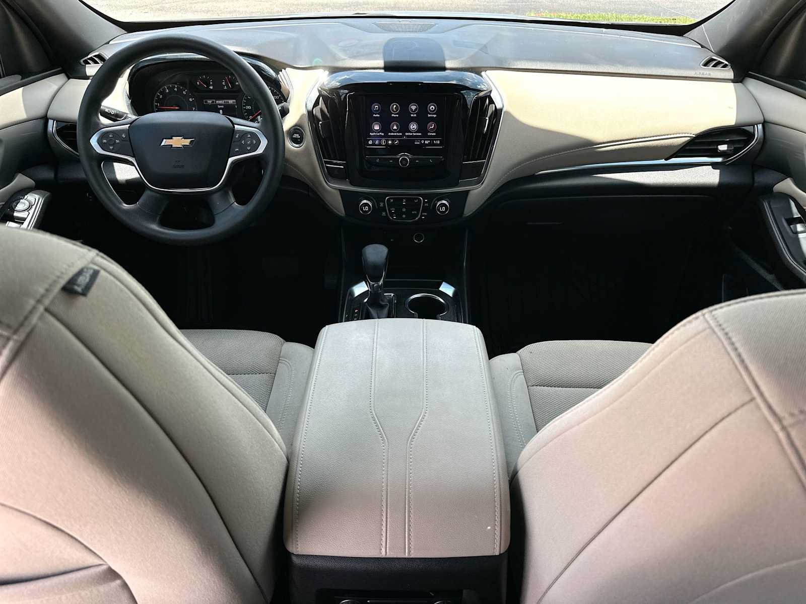 Used 2023 Chevrolet Traverse LS FWD image 25