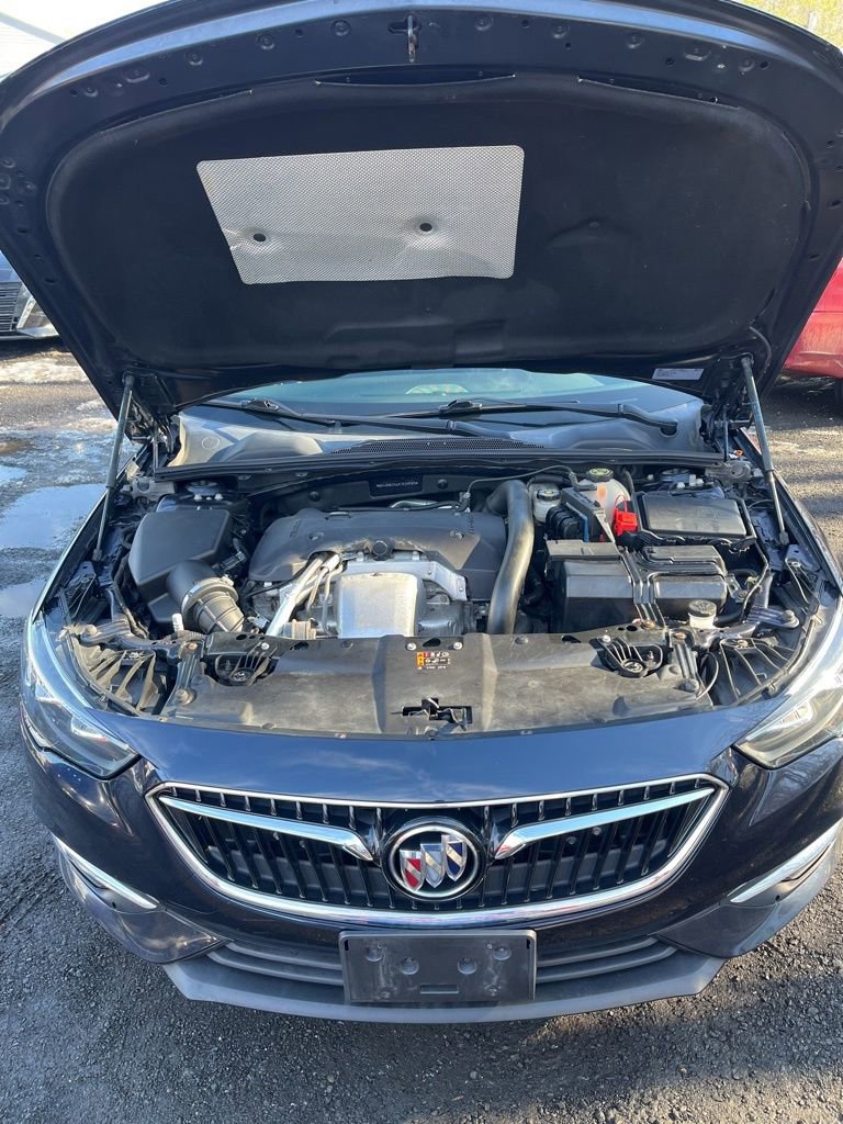 Used 2019 Buick Regal Preferred w/ Driver Confidence Package I image 11