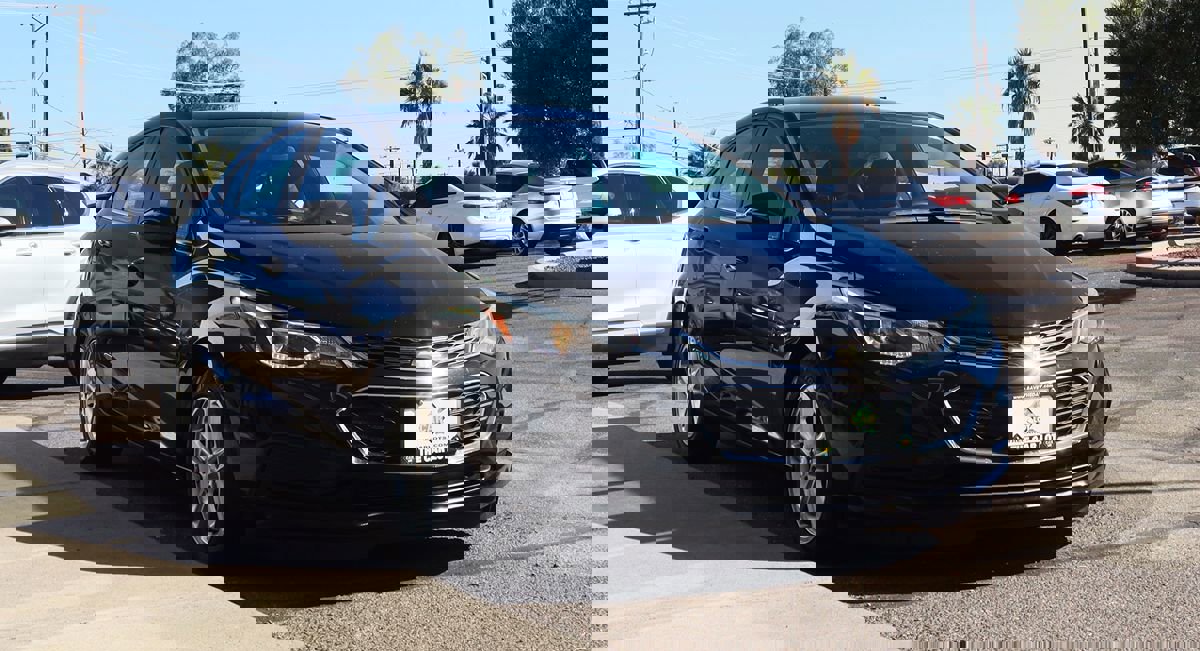 Used 2018 Chevrolet Cruze LT image 14