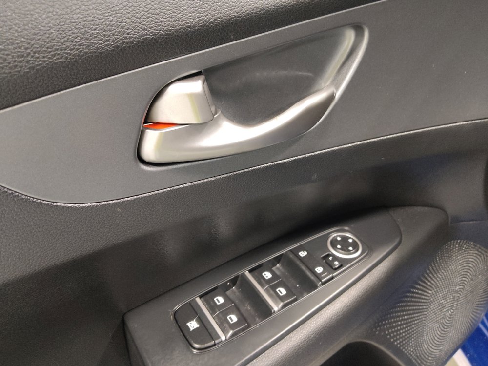Used 2021 Kia Forte LXS FWD image 27