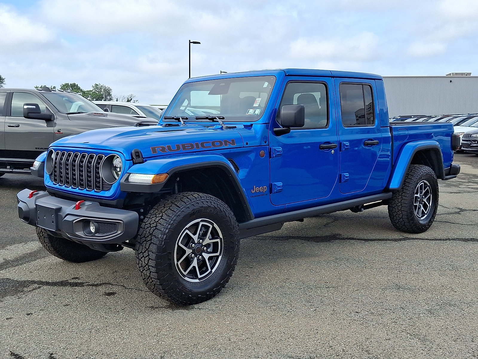New 2026 Jeep Gladiator Rubicon w/ Steel Power Dome Hood Package AWD/4WD image 2