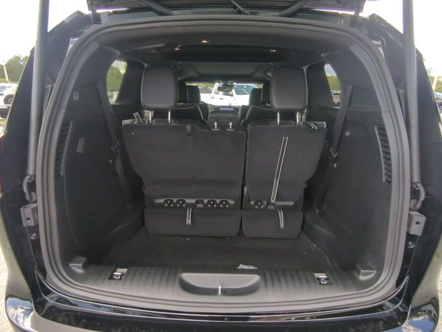 New 2027 Chrysler Pacifica Limited FWD image 14