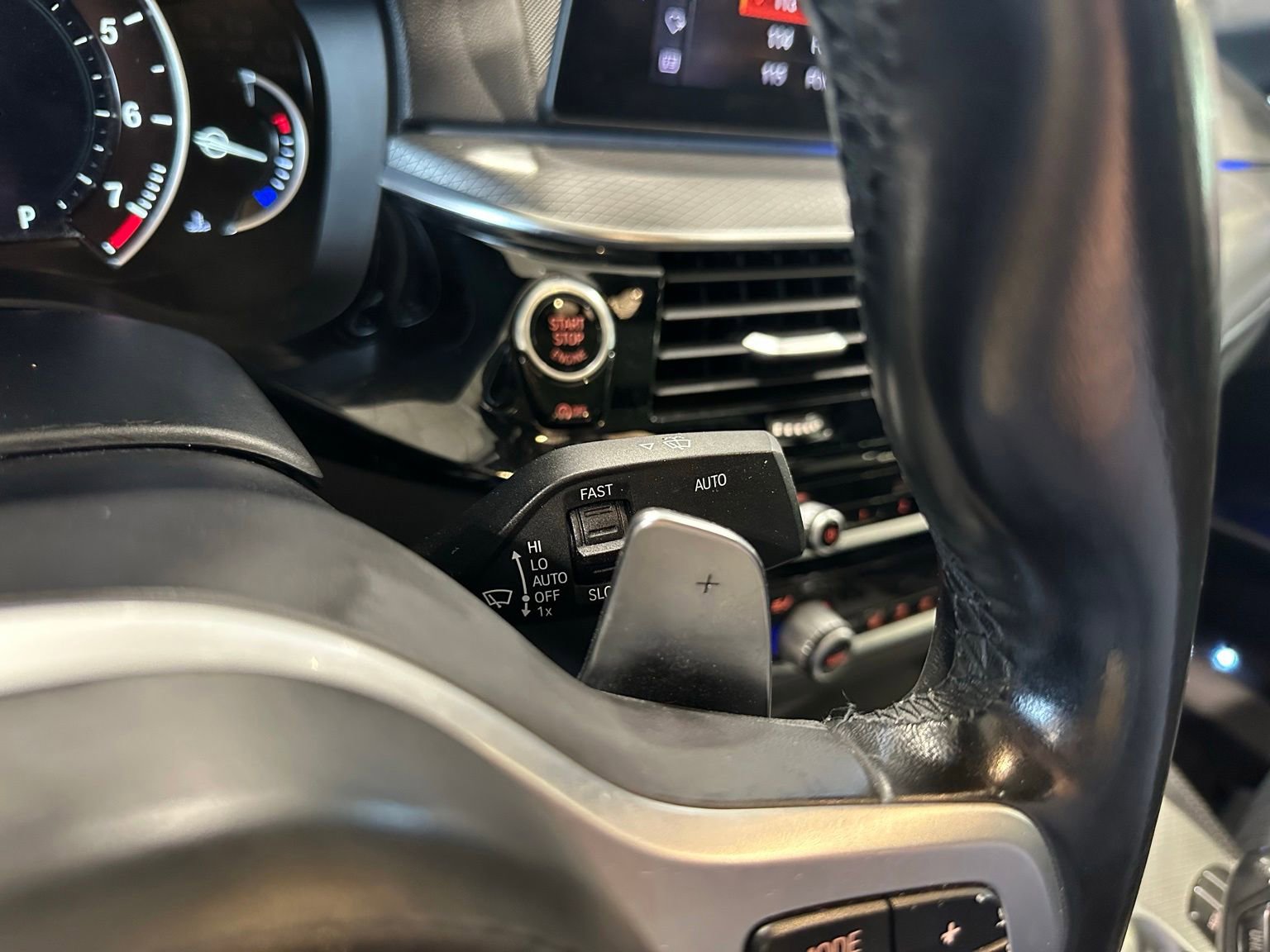 Used 2018 BMW 530i w/ M Sport Package RWD image 21