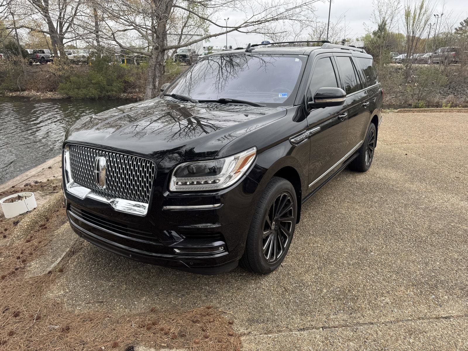 Used 2019 Lincoln Navigator L Black Label w/ Cargo Package image 12