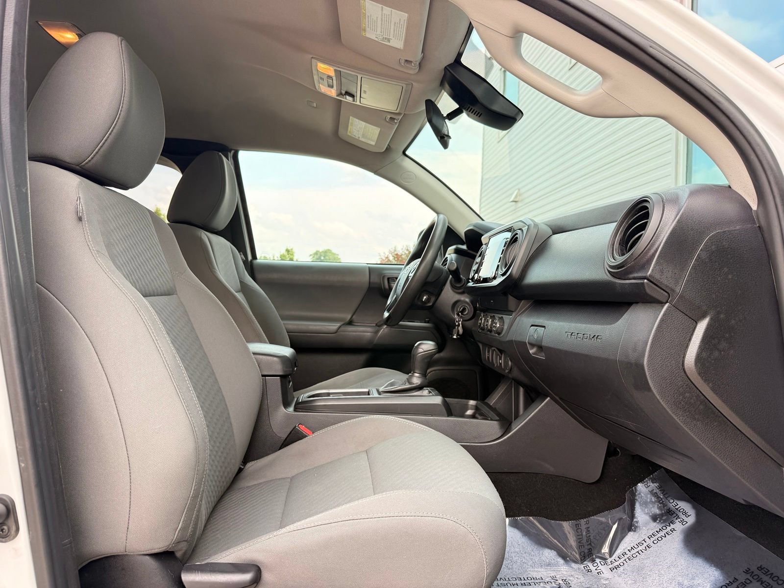 Used 2020 Toyota Tacoma SR RWD image 21