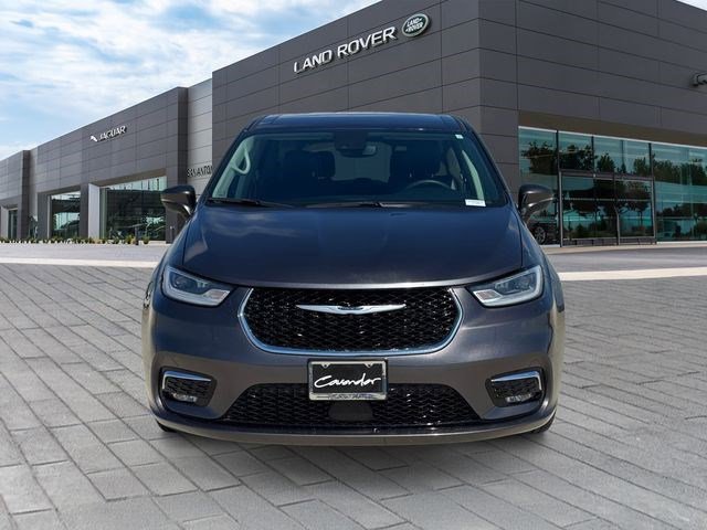 Used 2023 Chrysler Pacifica Touring-L image 8