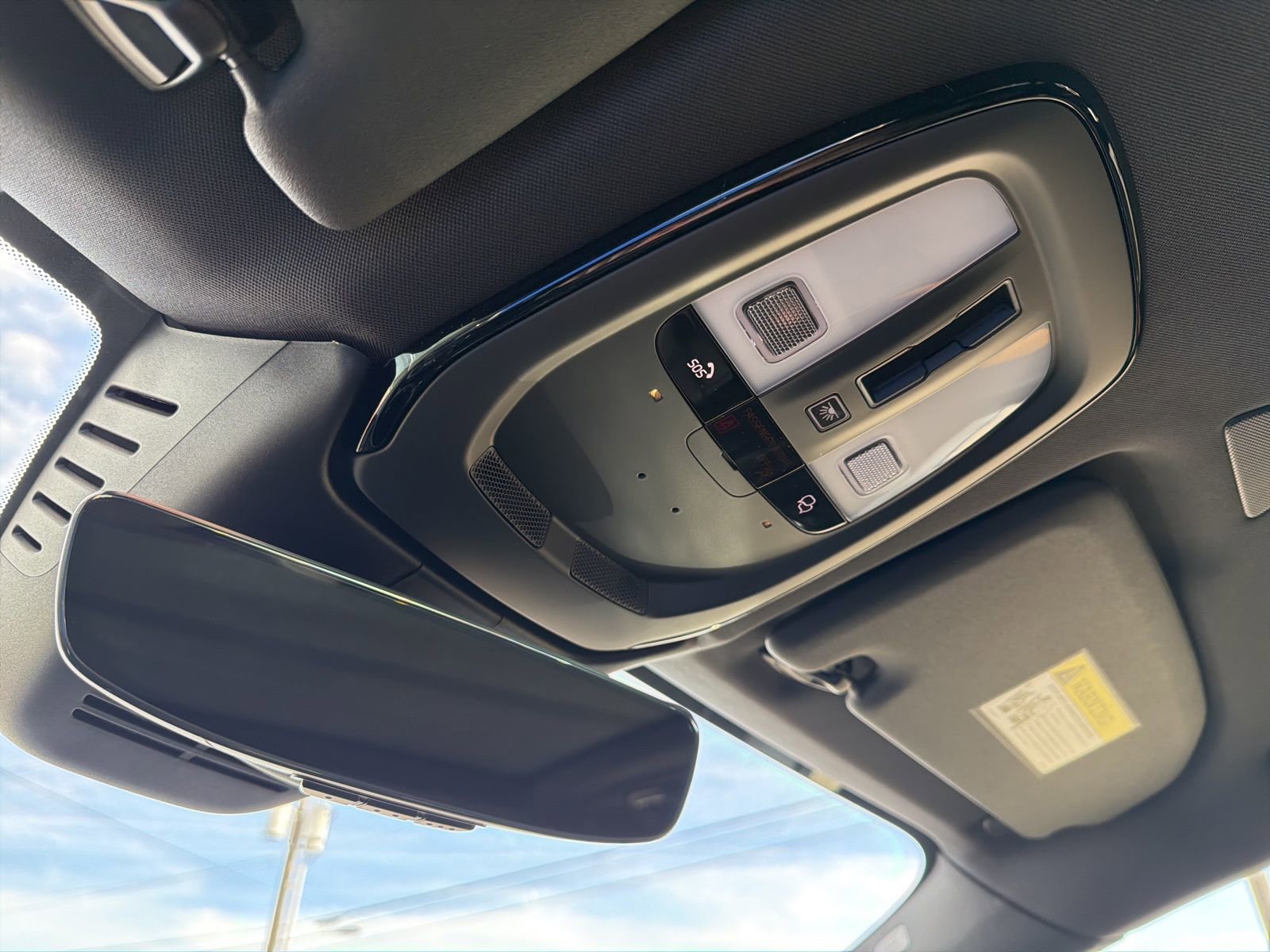 Used 2024 Volvo XC60 T8 Polestar w/ Protection Package Premier image 62