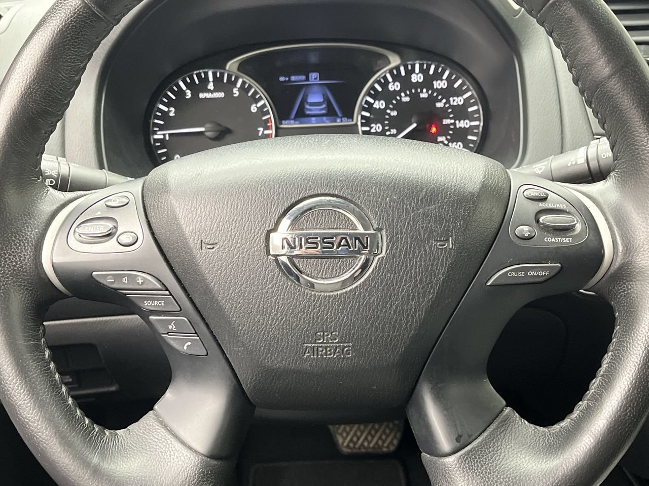 Used 2020 Nissan Pathfinder SV AWD/4WD image 14